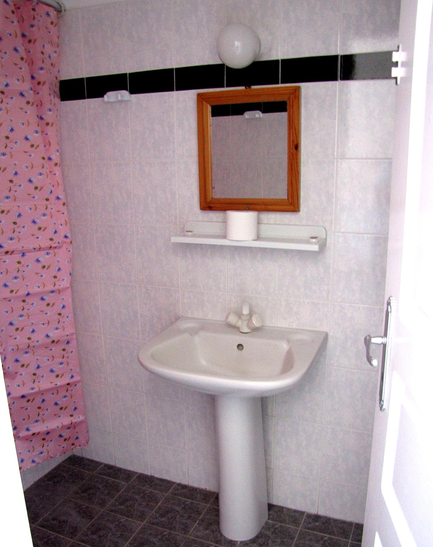 Studios Apartments Perivolos Image 4